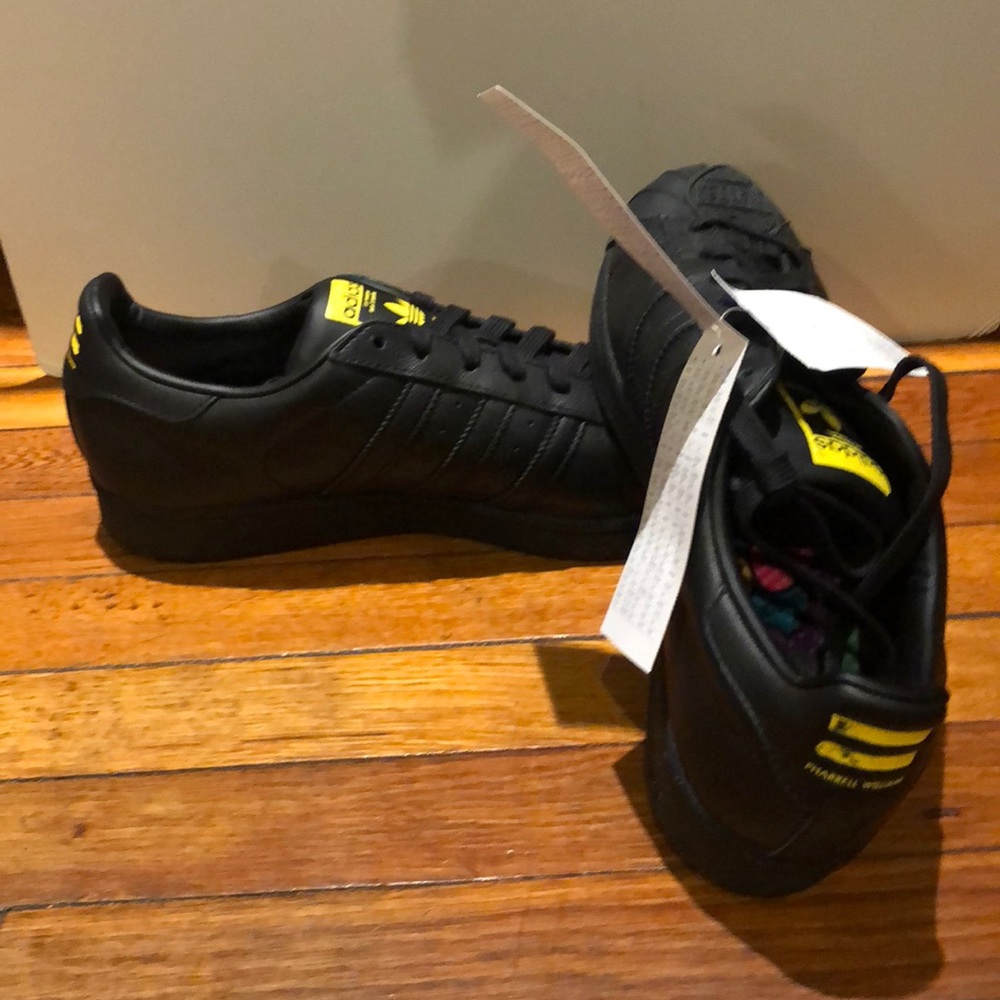 Men’s shoes
